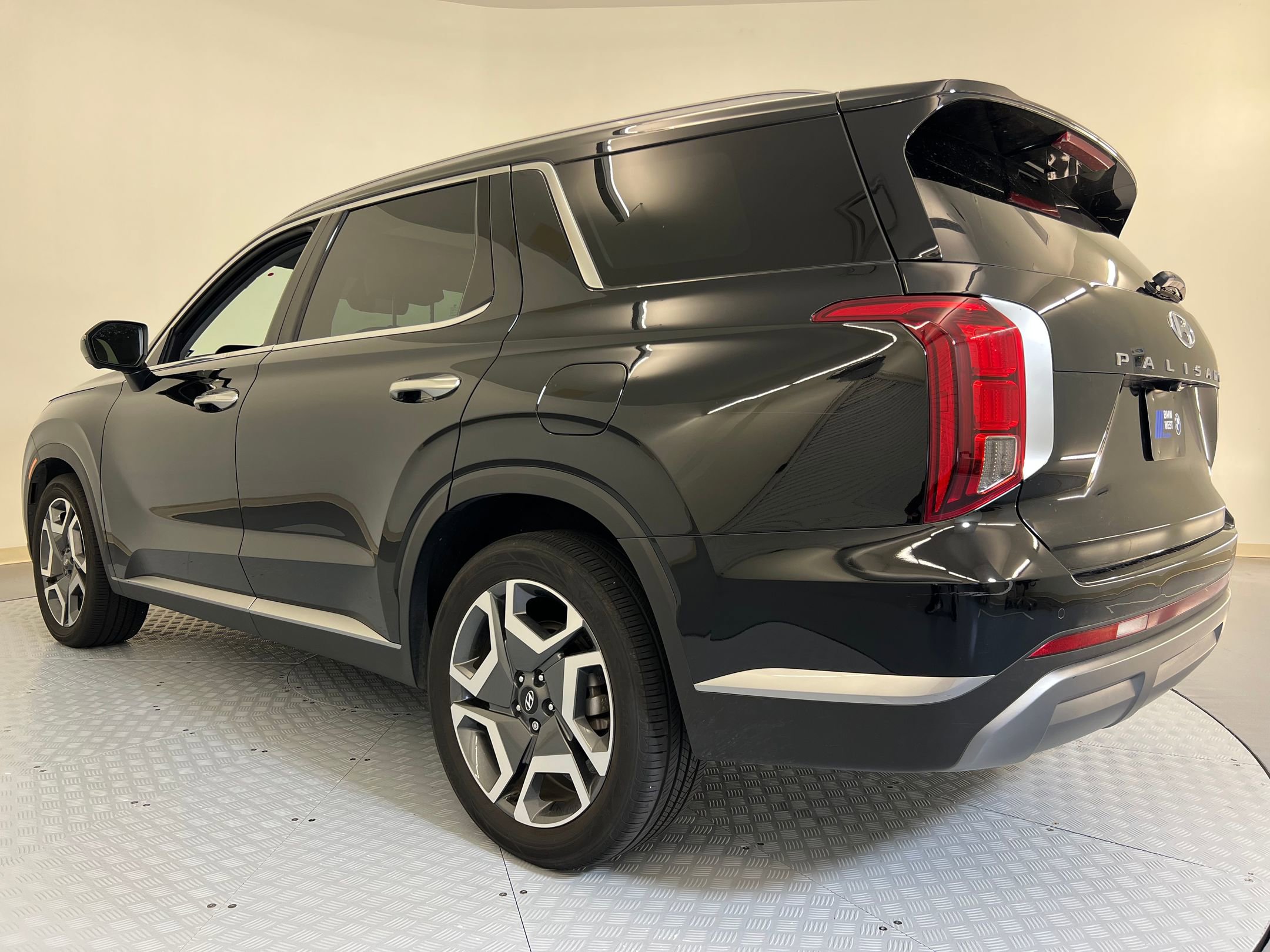2024 Hyundai Palisade SEL photo 2