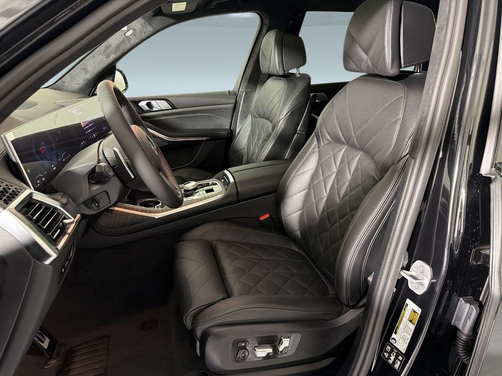New 2027 BMW X7 xDrive40i SUV