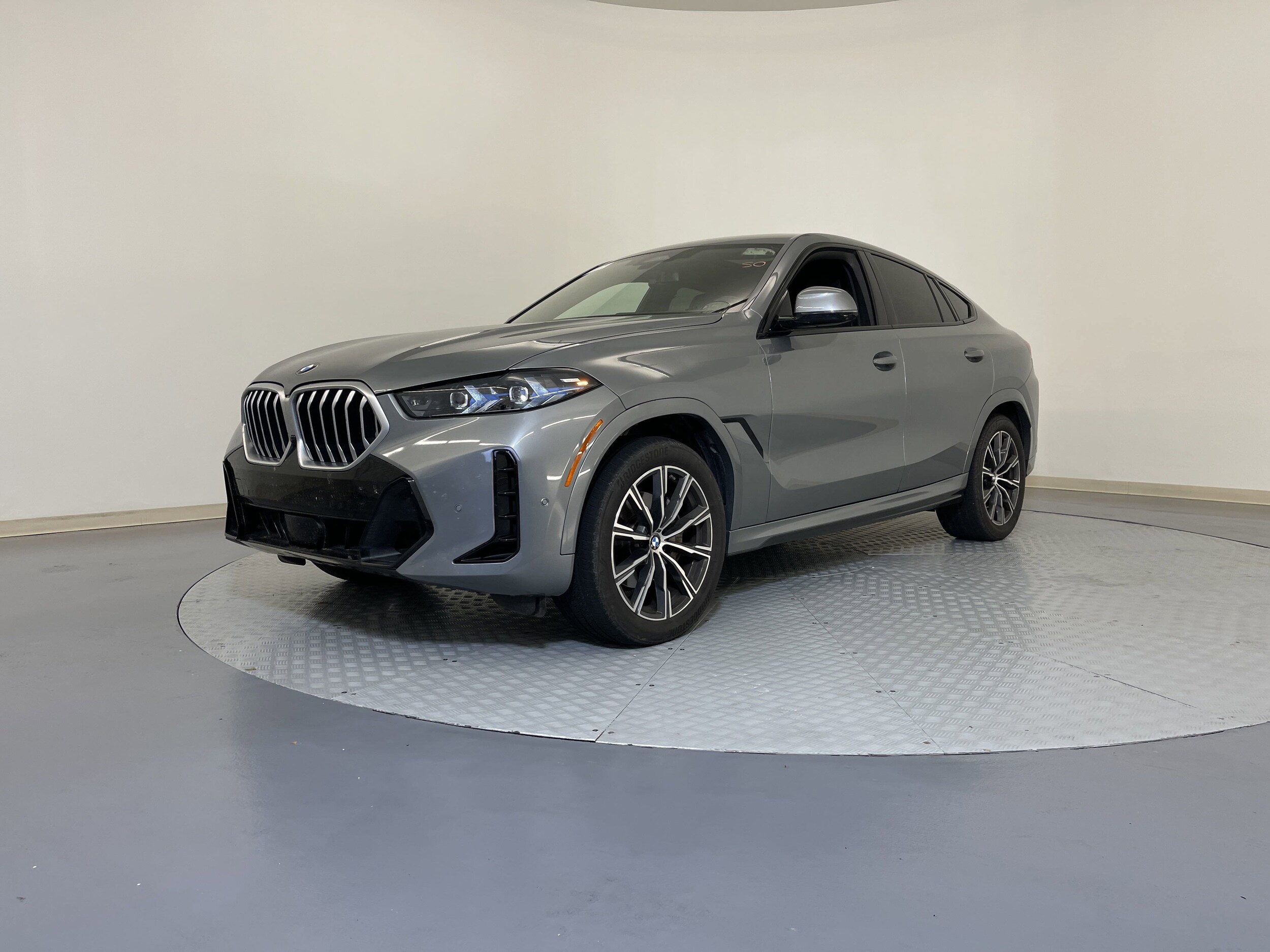 2024 Bmw X6 xDrive40i photo 2