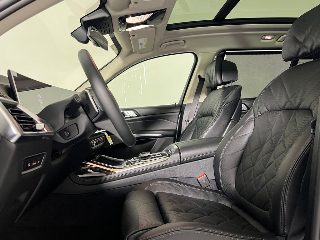 New 2026 BMW X7 xDrive40i SUV
