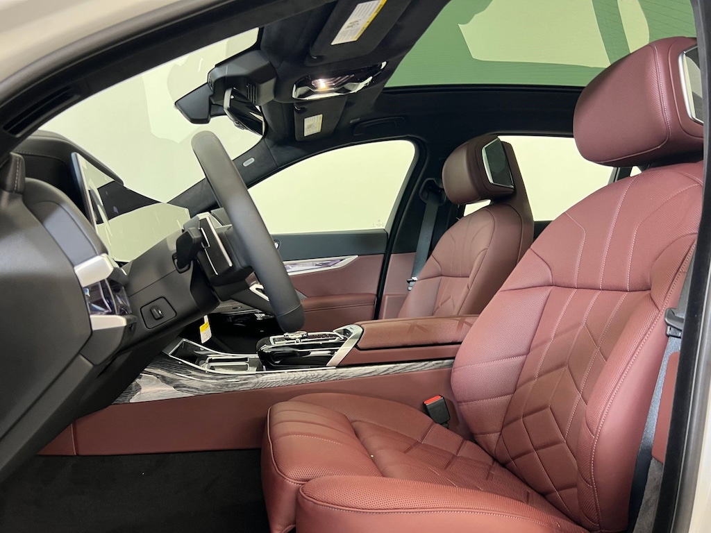 New 2026 BMW 740i Sedan