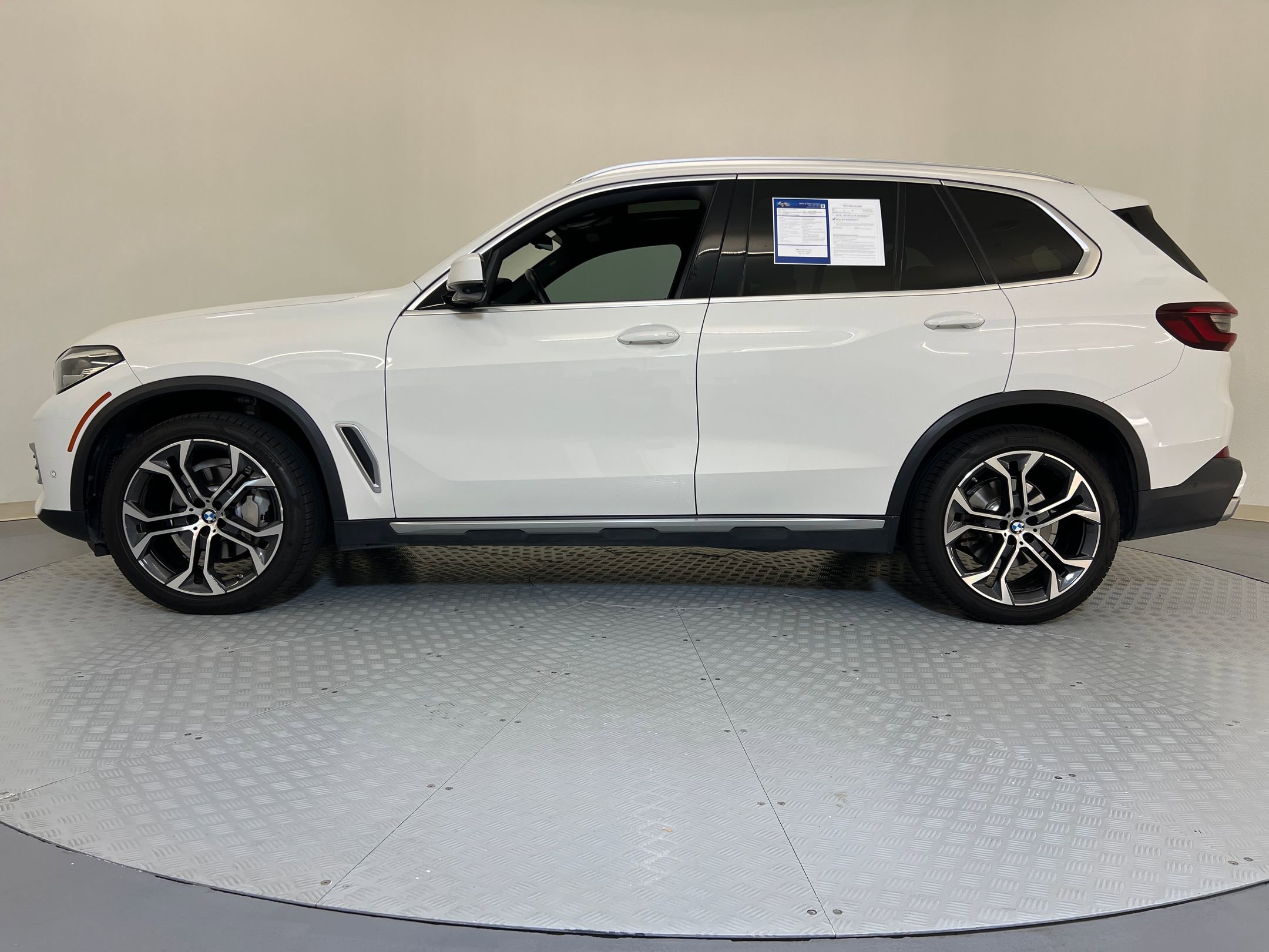 2023 Bmw X5 xDrive40i photo 2
