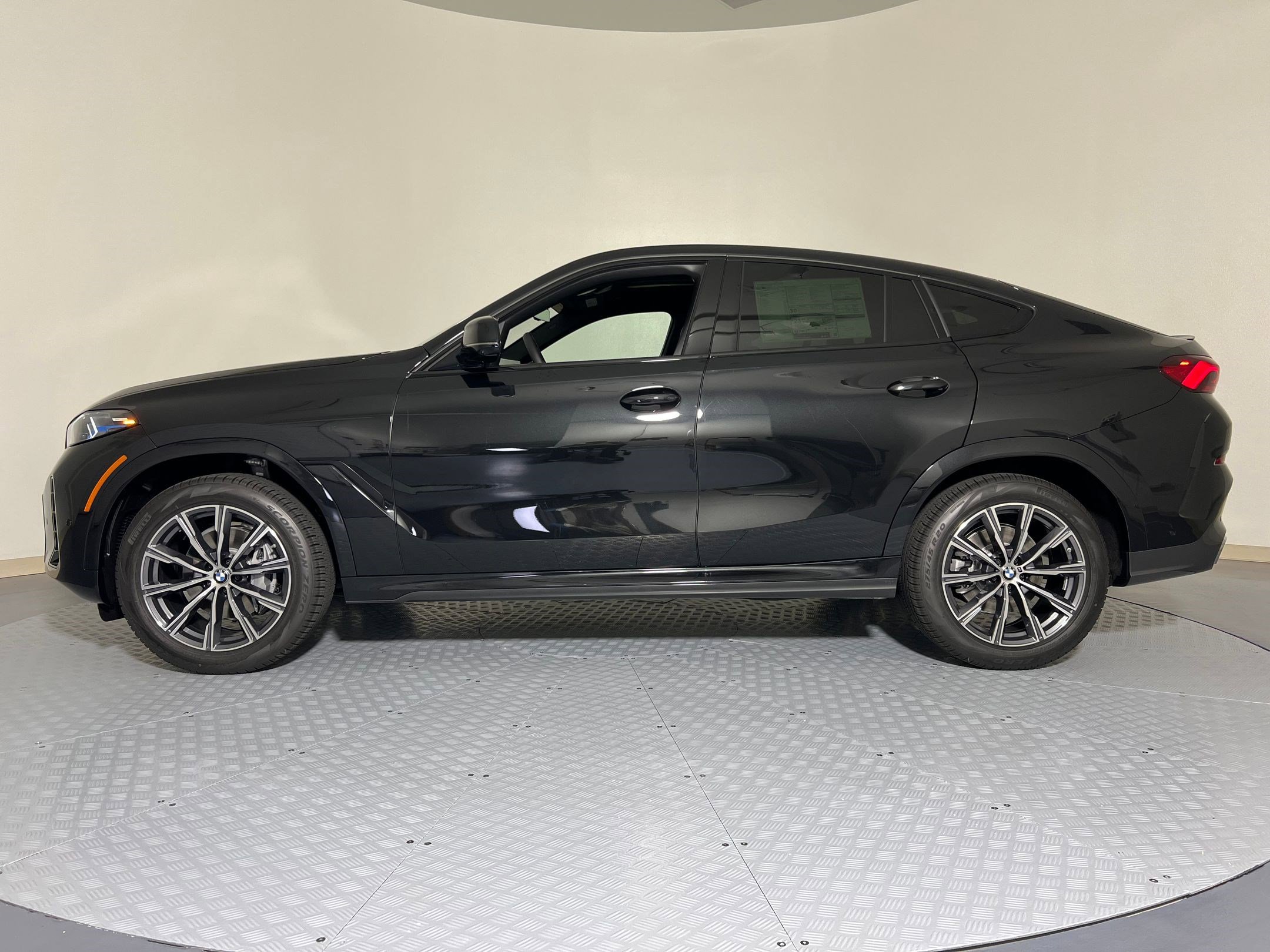 2026 Bmw X6 xDrive40i photo 2