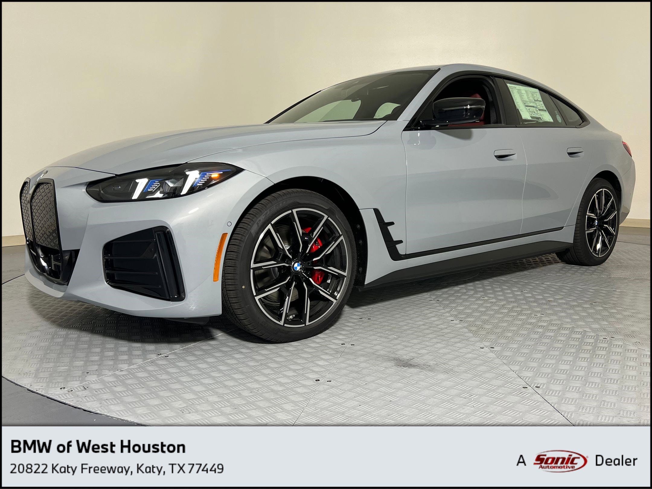 2025 BMW i4 40's photo