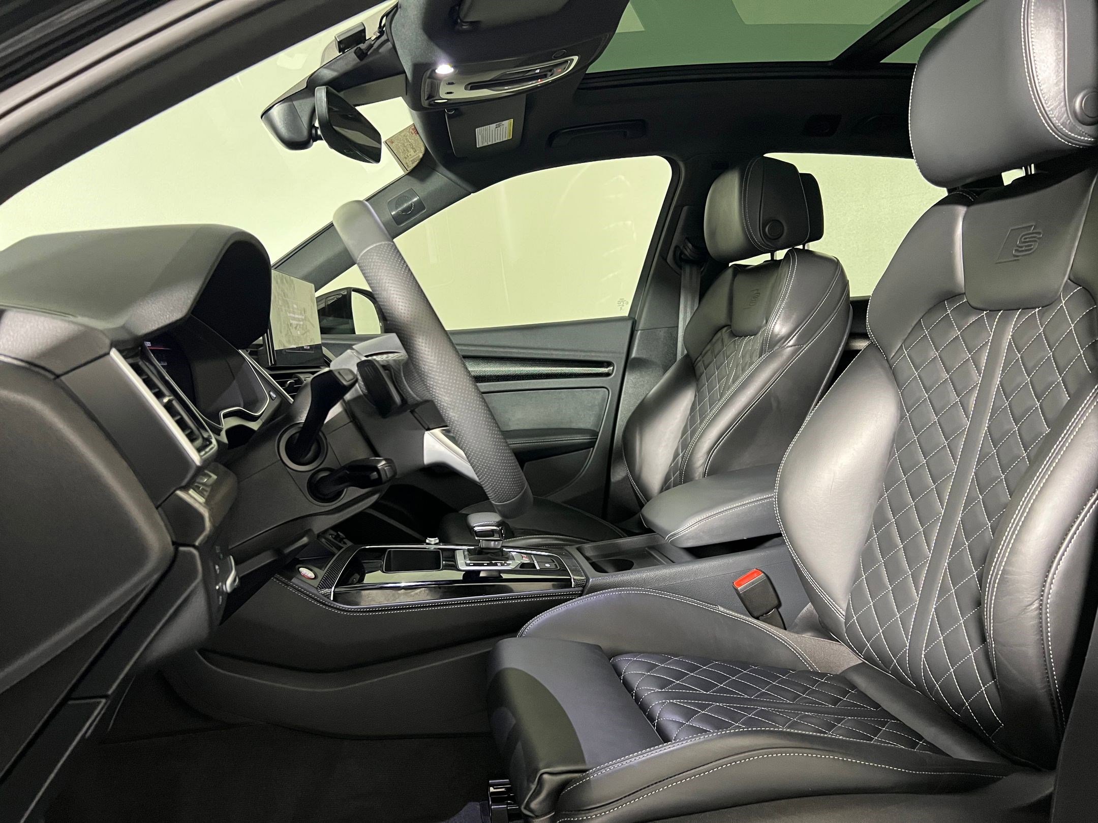 2023 Audi SQ5 Premium Plus photo 2