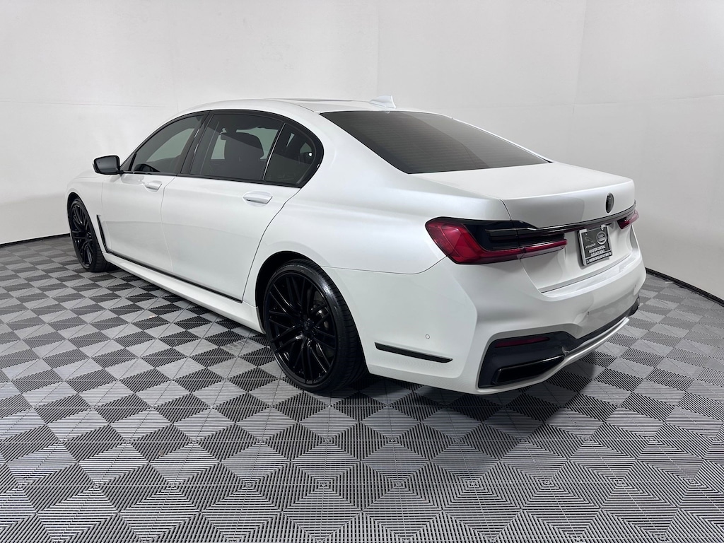 Used 2021 BMW 750i xDrive Sedan