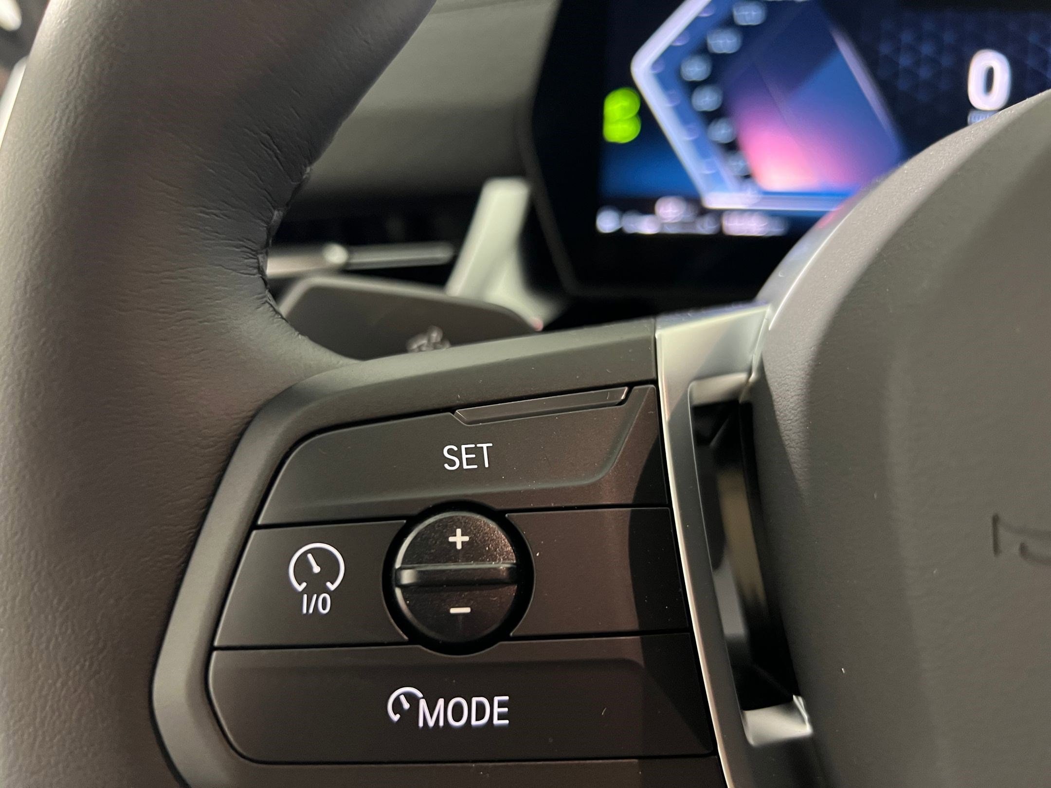 2025 BMW X2 28i - Photo 17