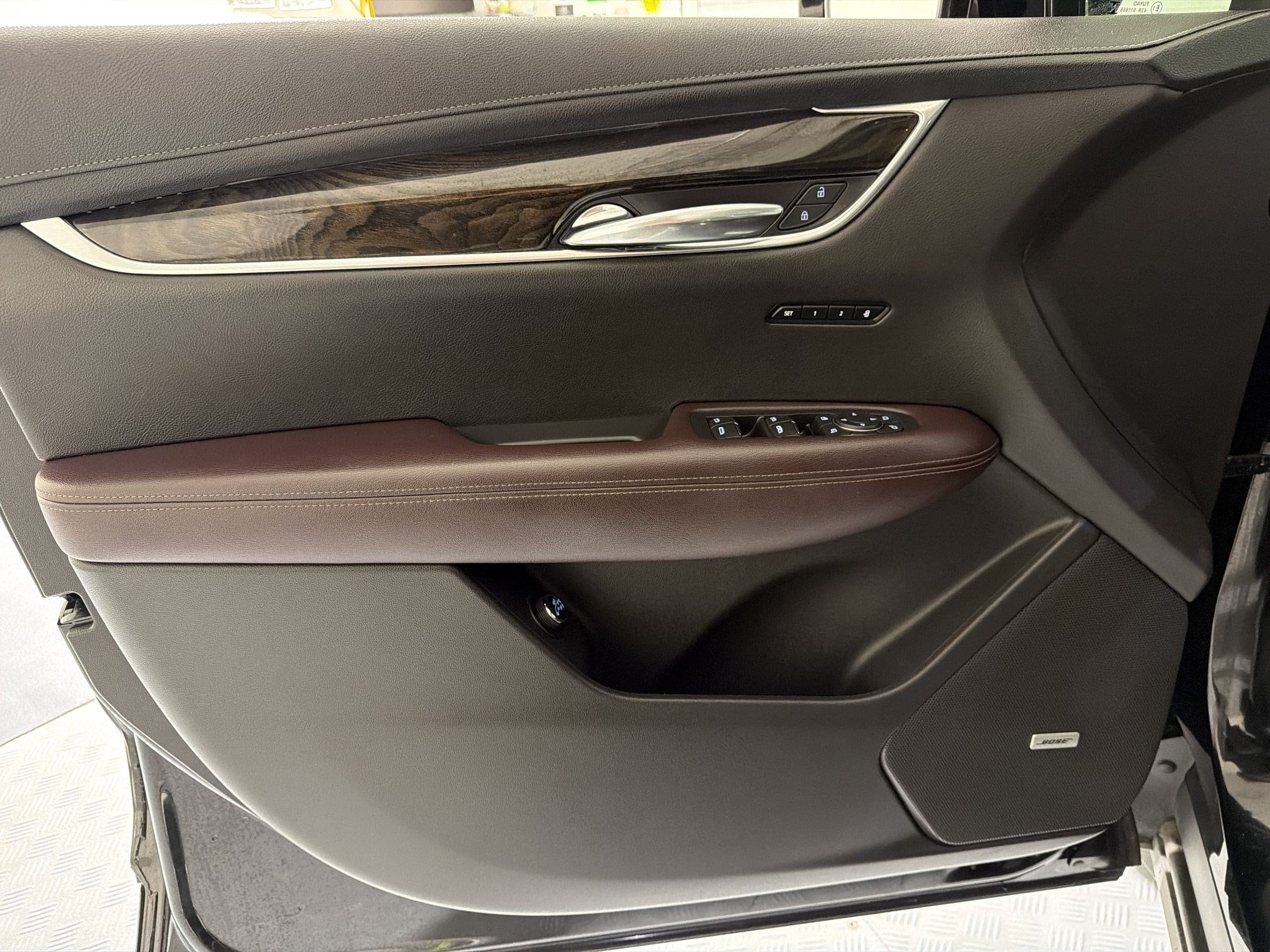 XT6 Premium Luxury SUV