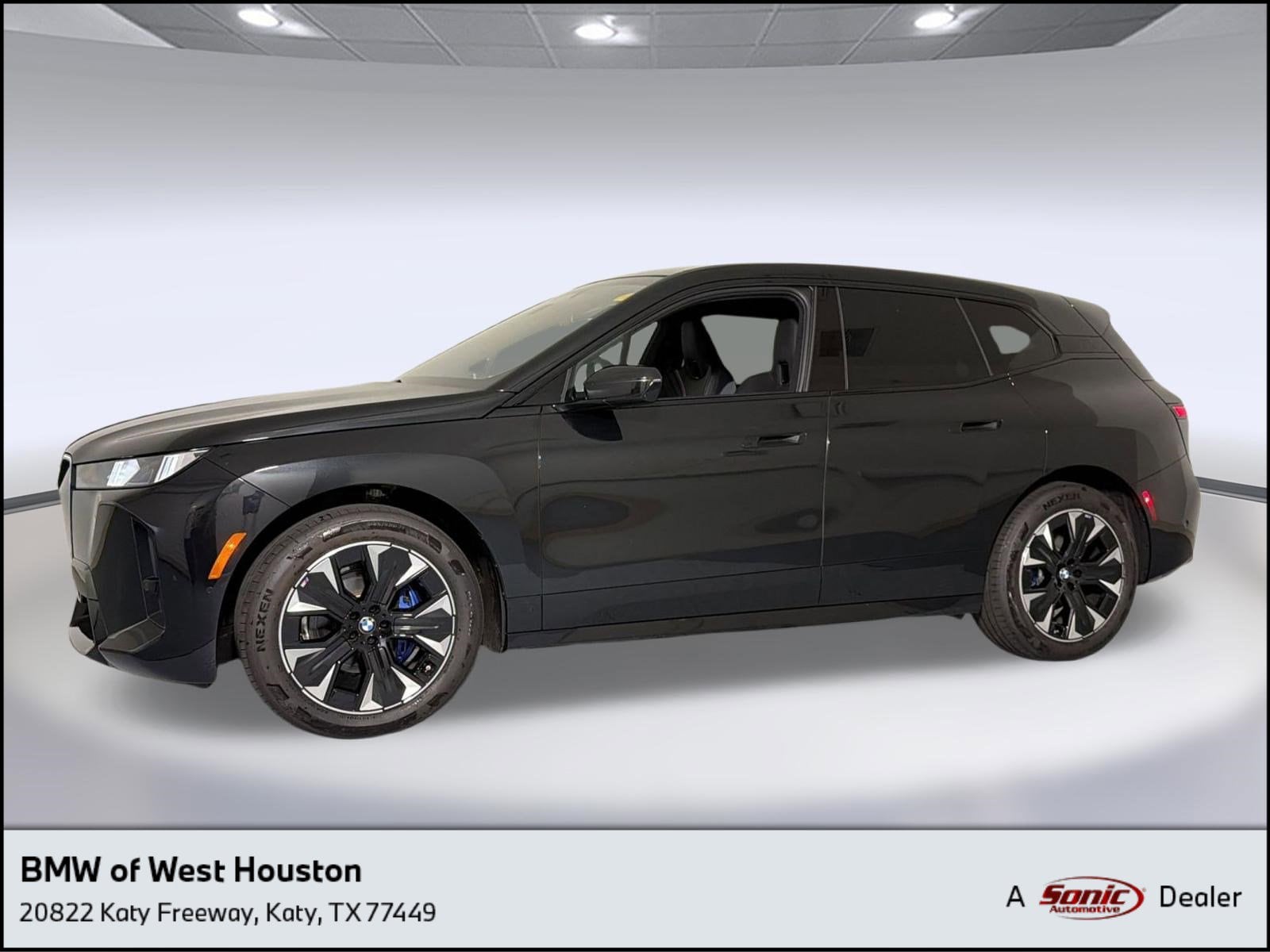 2026 BMW iX xDrive60's photo
