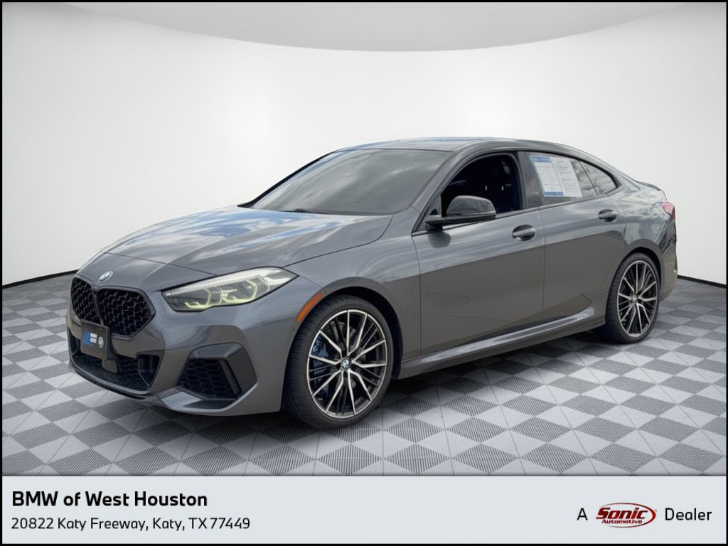  BMW M235i