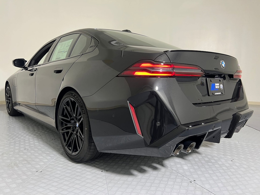 New 2026 BMW M5 Sedan