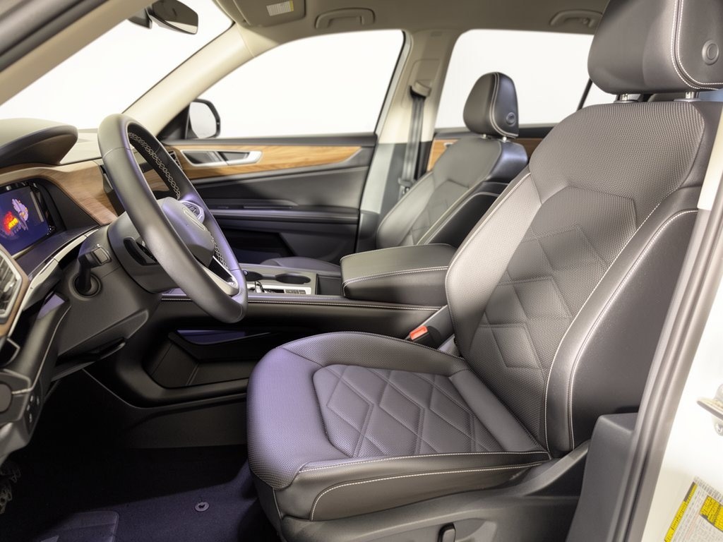 Used 2024 Volkswagen Atlas 2.0T SE SUV