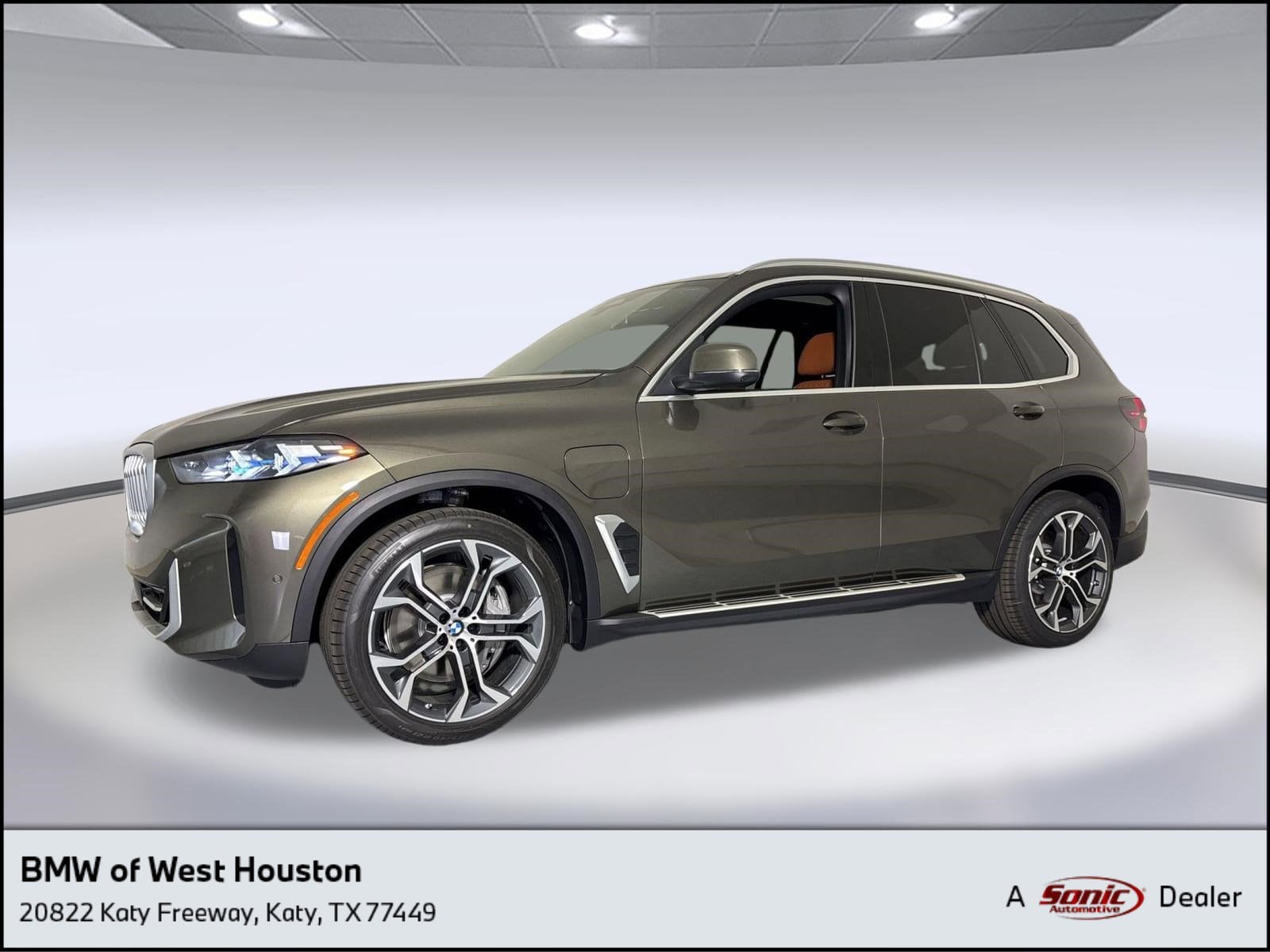 2026 BMW X5 xDrive50e's photo