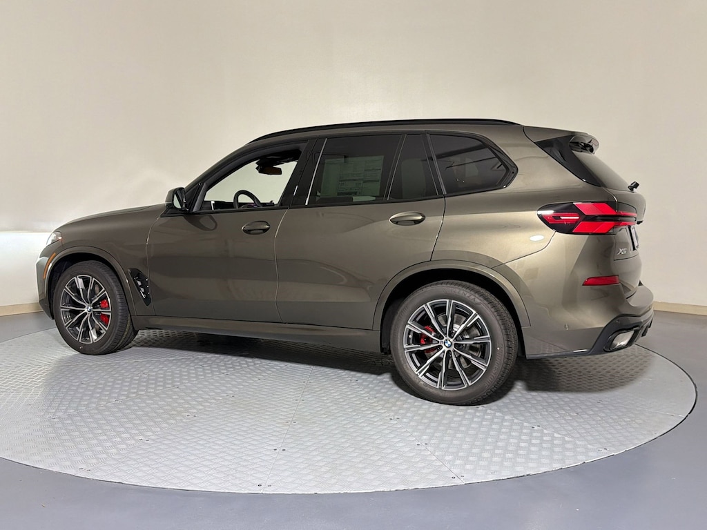 New 2026 BMW X5 sDrive40i SUV