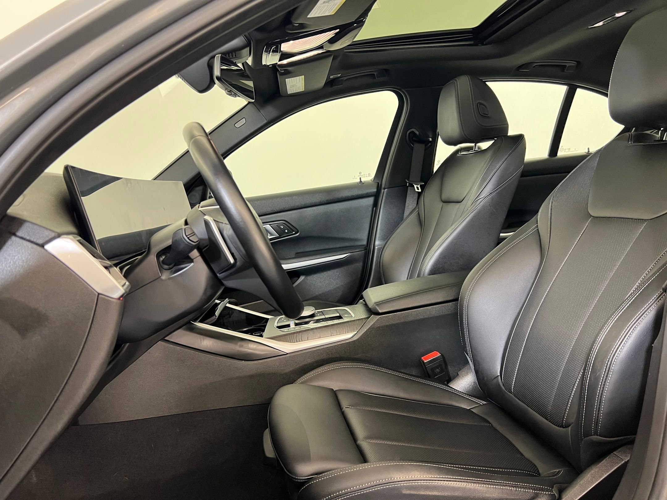 2024 Bmw 330i photo 3