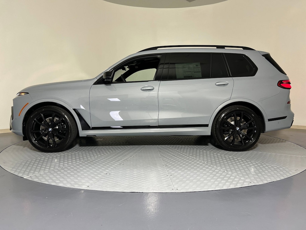 New 2026 BMW X7 M60i SUV