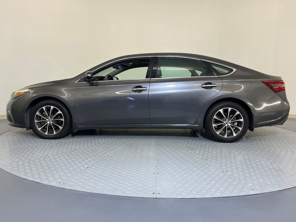 Used 2016 Toyota Avalon XLE Sedan