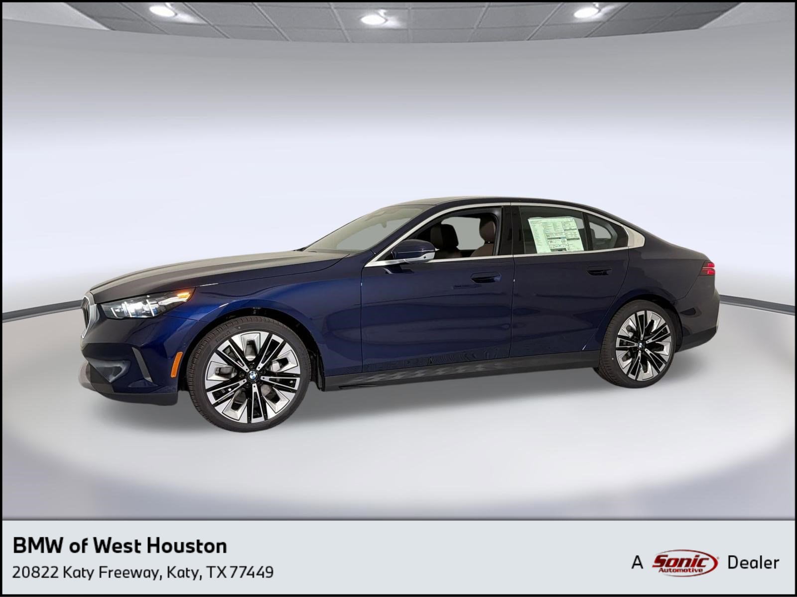 2026 BMW 5 Series 530i xDrive Sedan's photo
