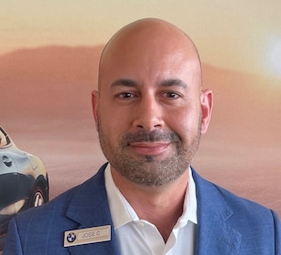 Staff member Jose Cambronero from ID_61df4391044f