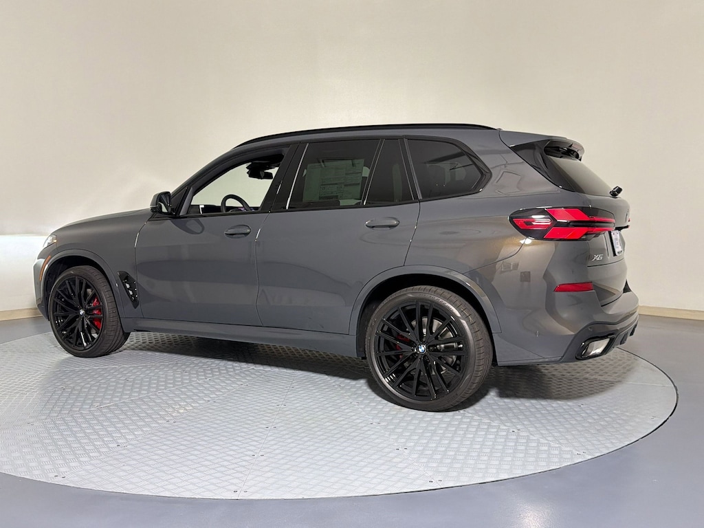 New 2026 BMW X5 sDrive40i SUV