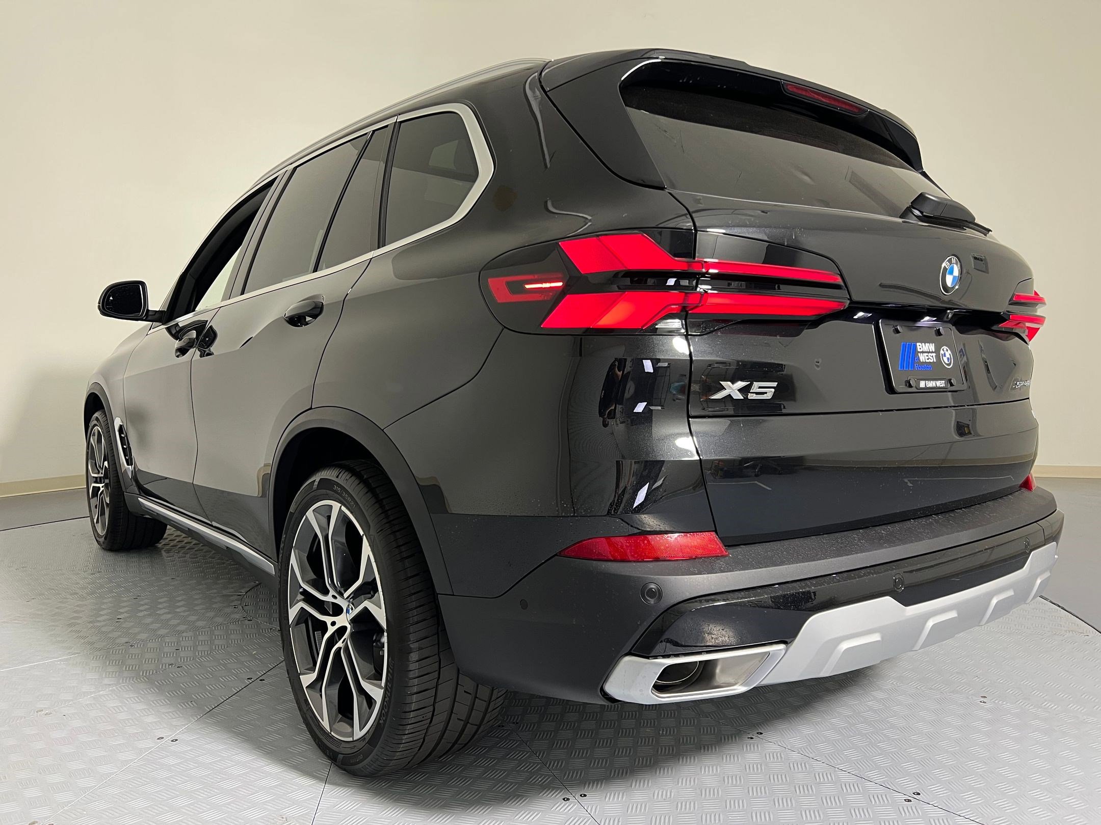 2026 Bmw X5 sDrive40i photo 3