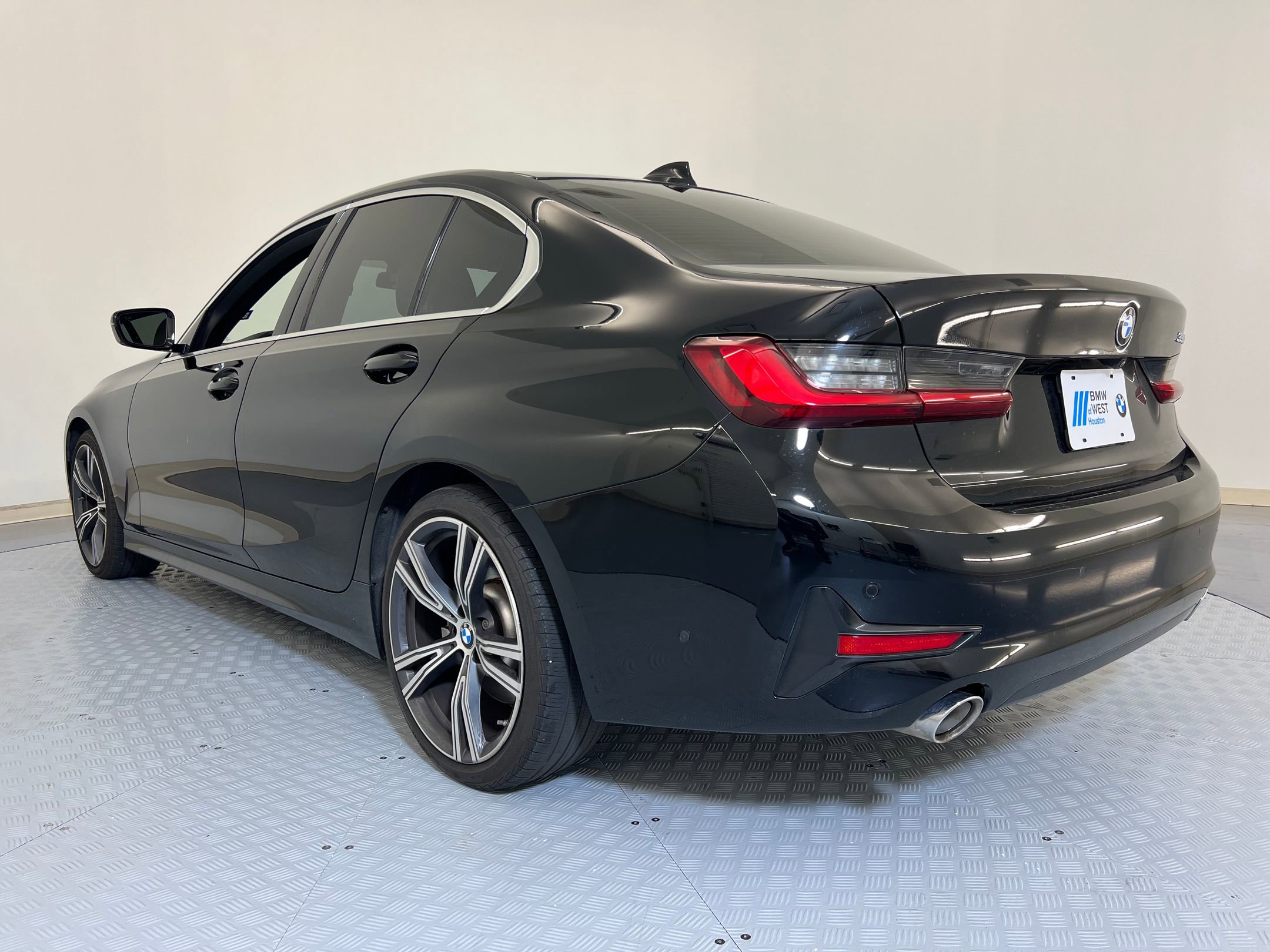 2022 Bmw 330i photo 3