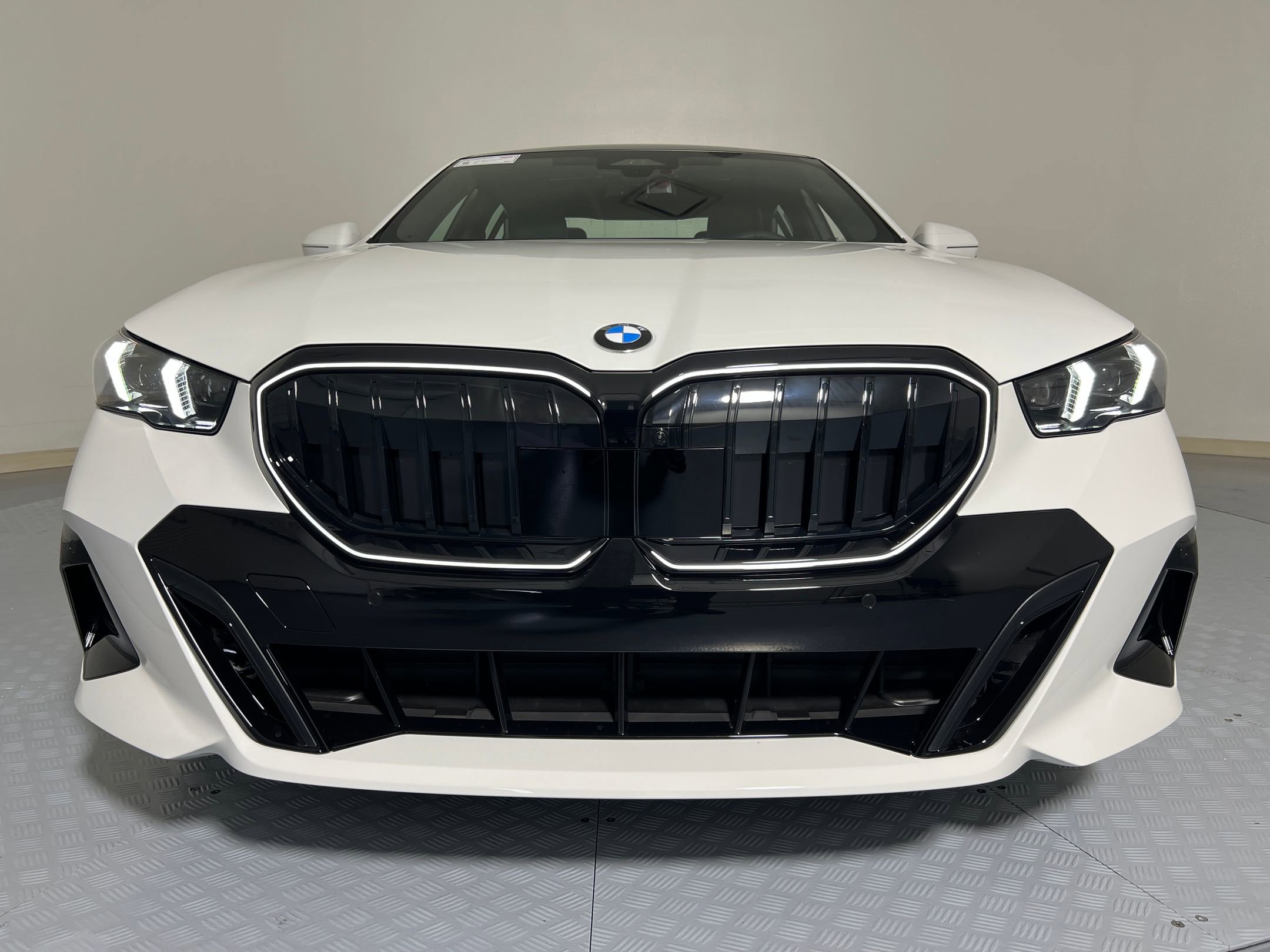 2026 Bmw 530i photo 4