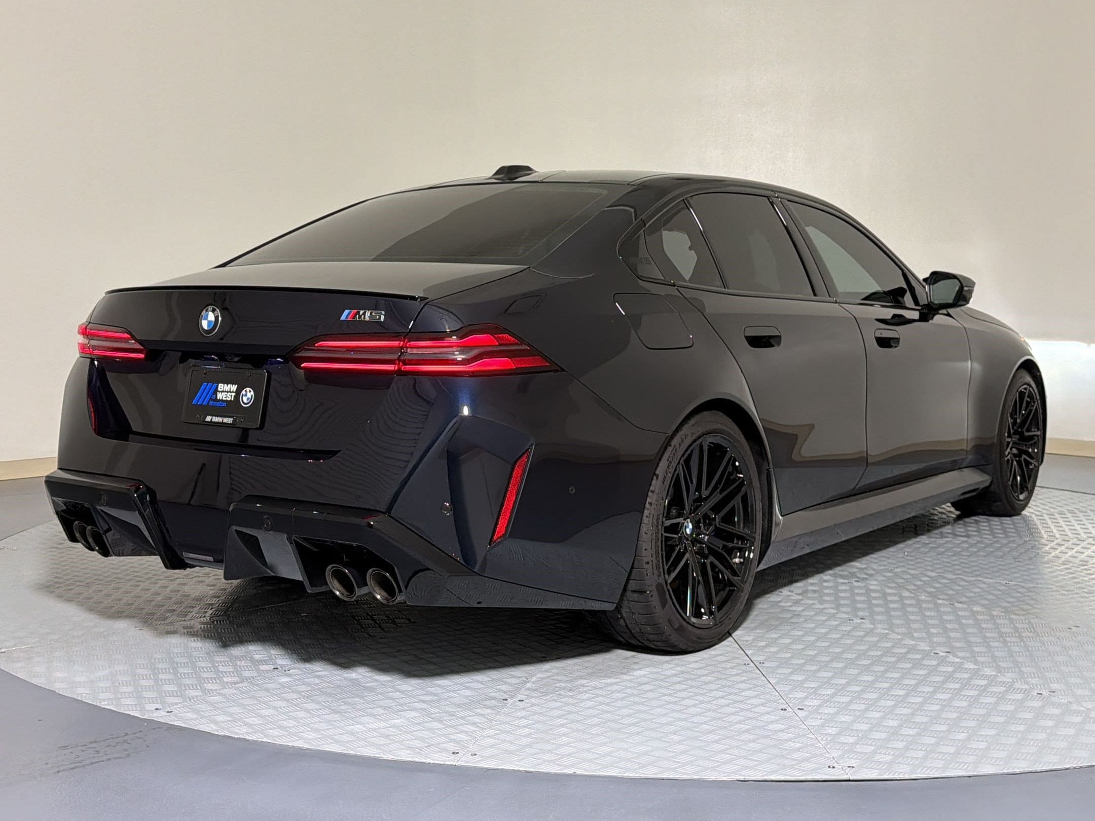 M5 Sedan