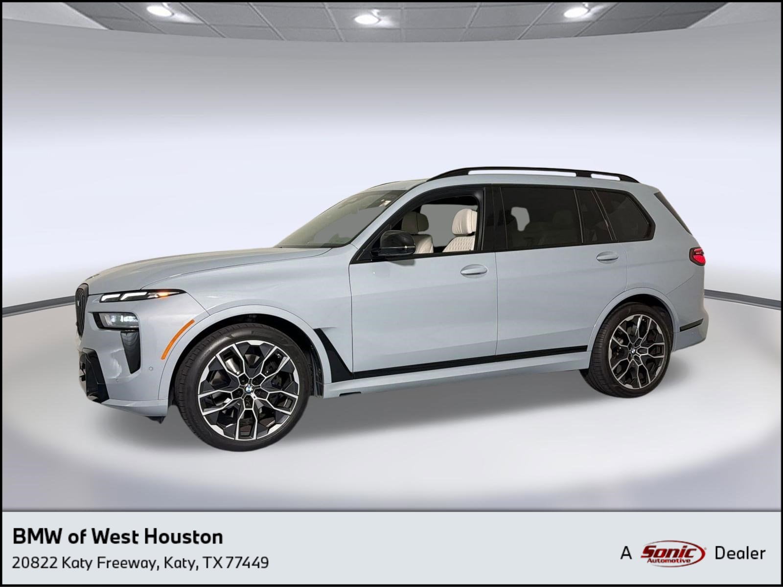 2025 BMW X7 M60i's photo