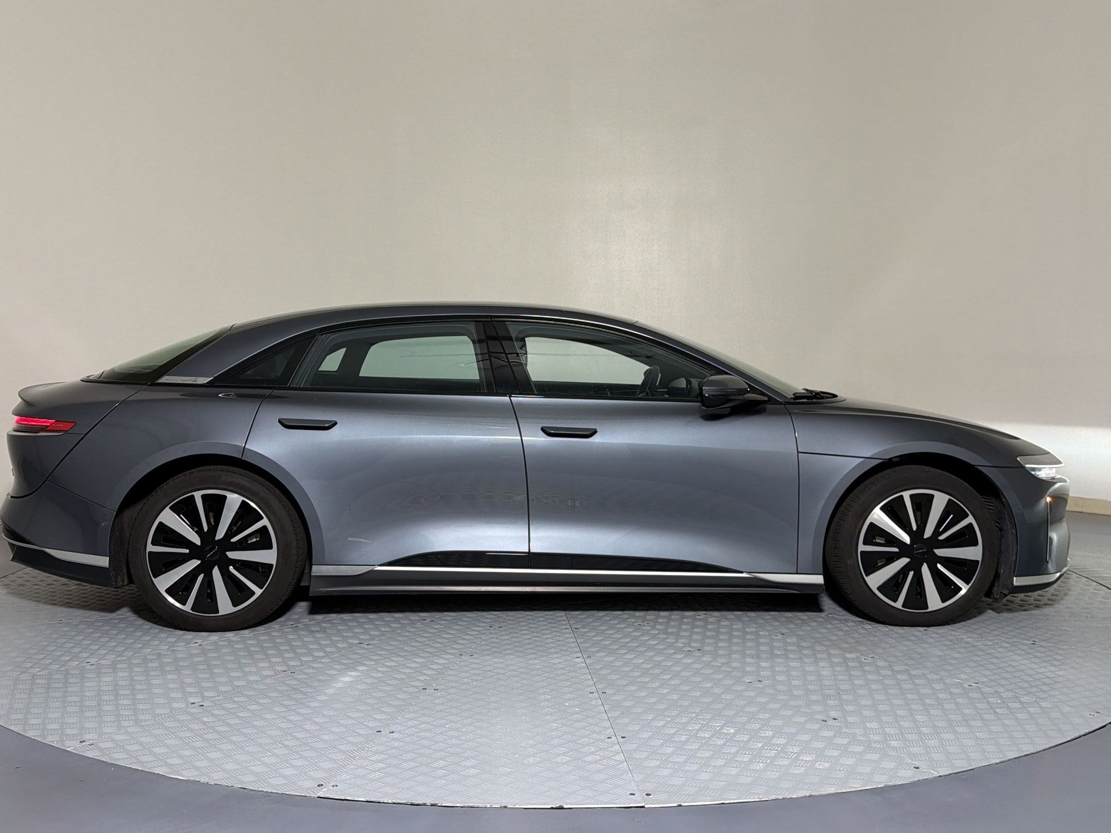 Air Pure Sedan