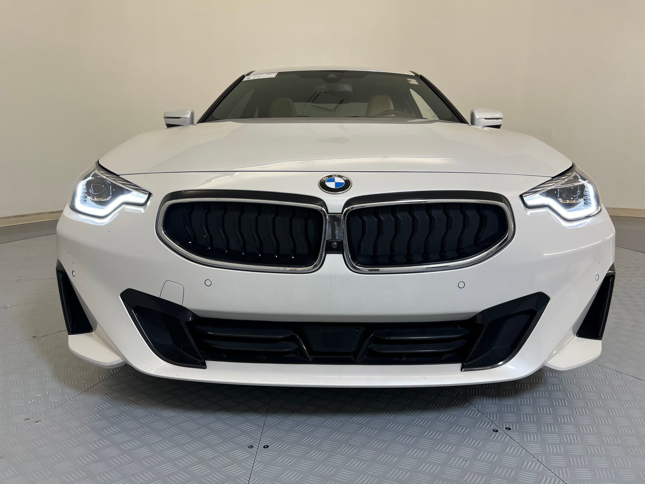 2024 Bmw 230i Coupe photo 4