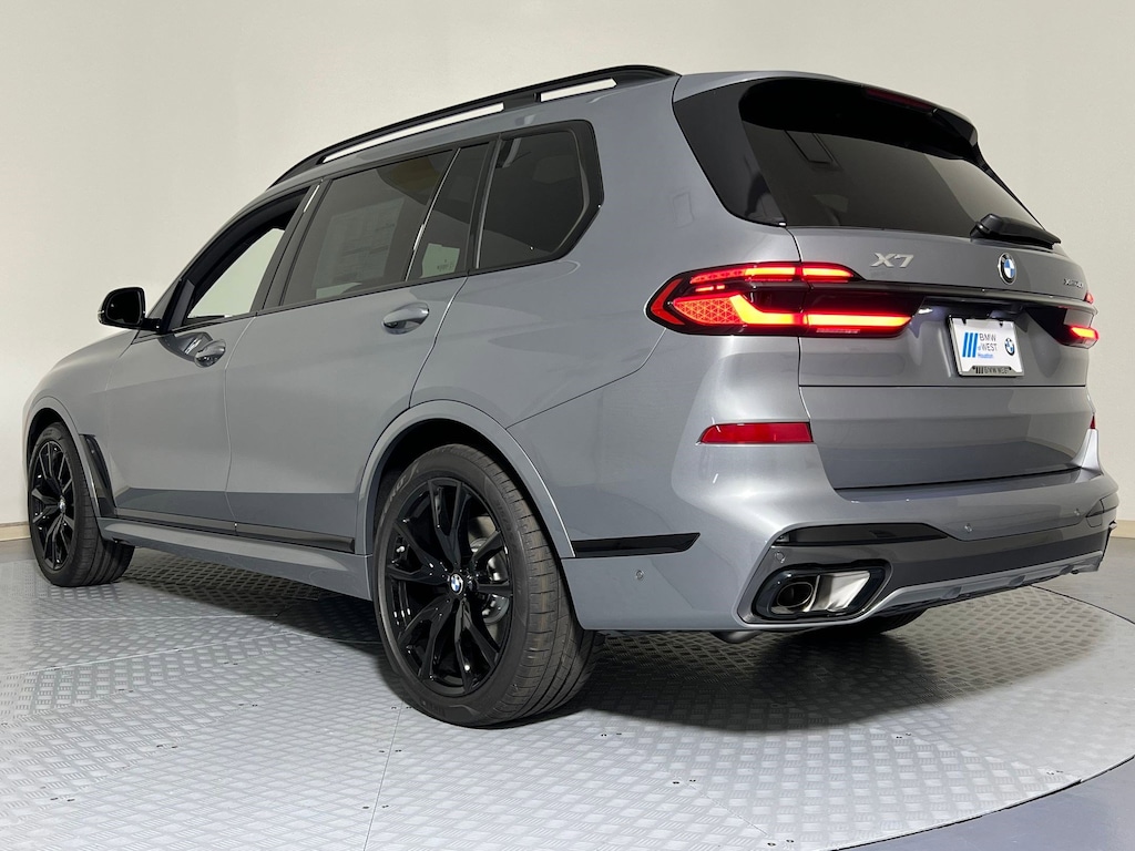 New 2026 BMW X7 xDrive40i SUV