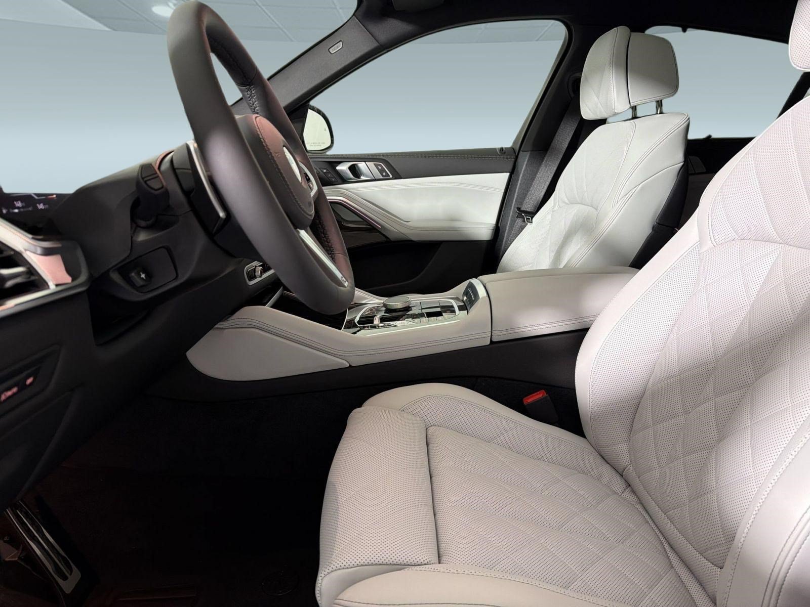 New 2027 BMW X6 xDrive40i SUV