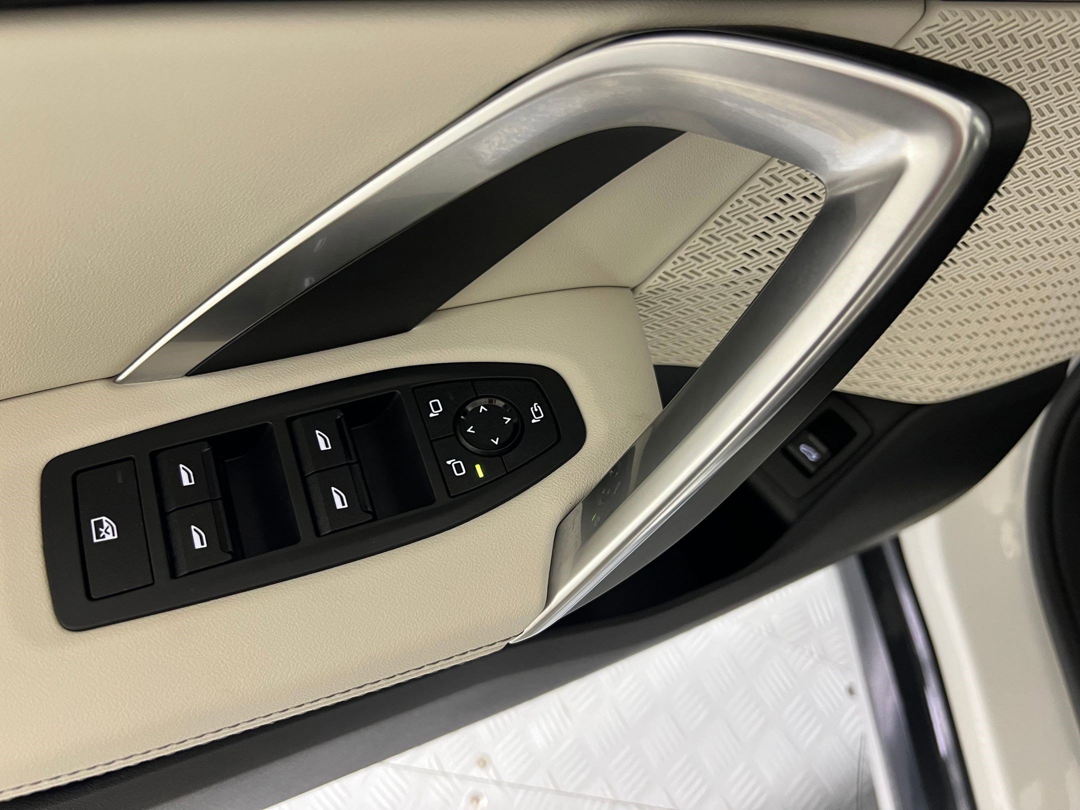 2026 BMW X1 XDrive28i - Photo 22