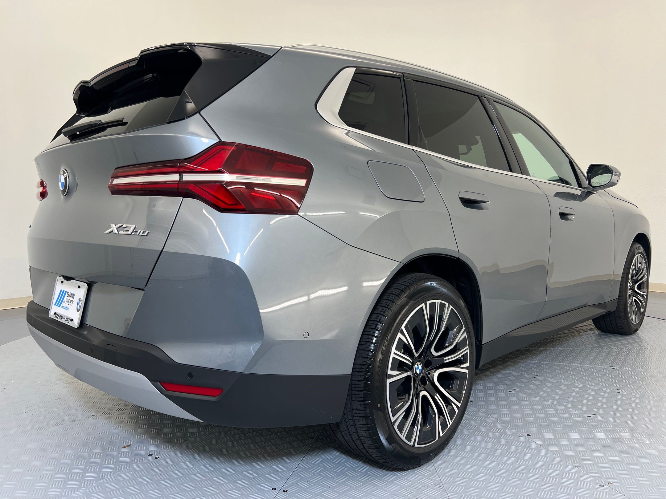2026 BMW X3 30 - Photo 8