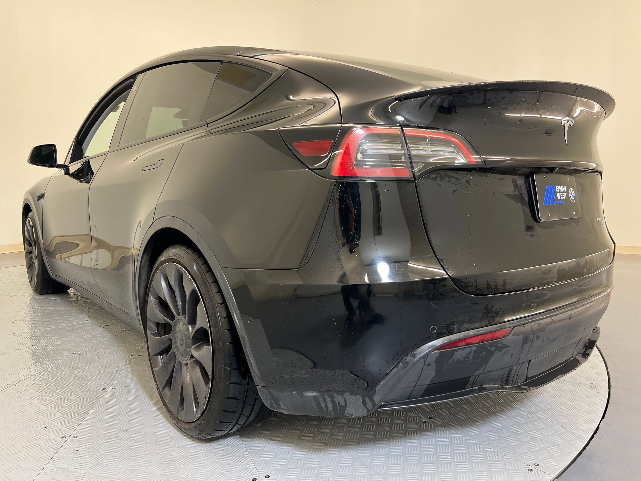 2022 Tesla Model Y Performance photo 3