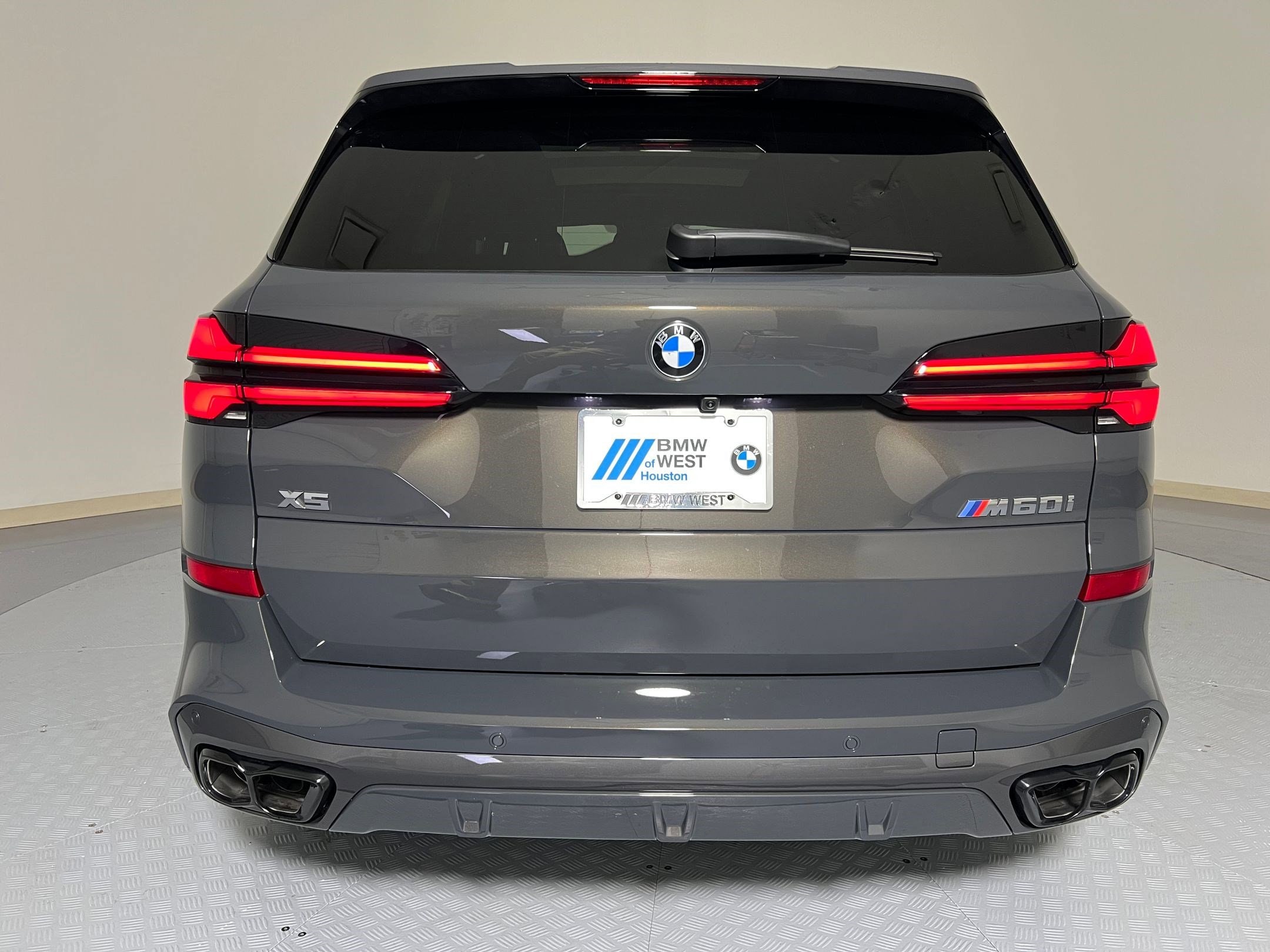 X5 M60i SUV