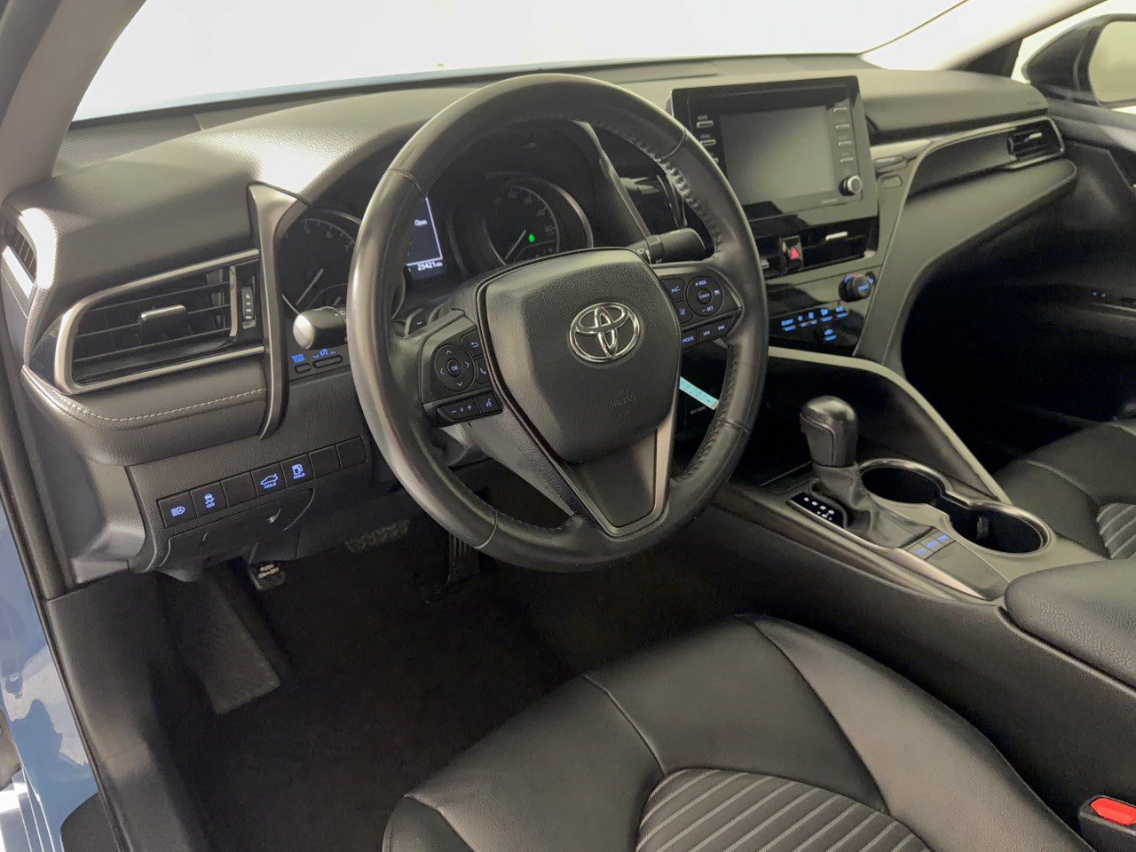 Used 2024 Toyota Camry SE Sedan