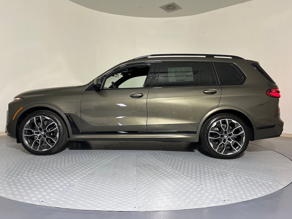 New 2026 BMW X7 xDrive40i SUV