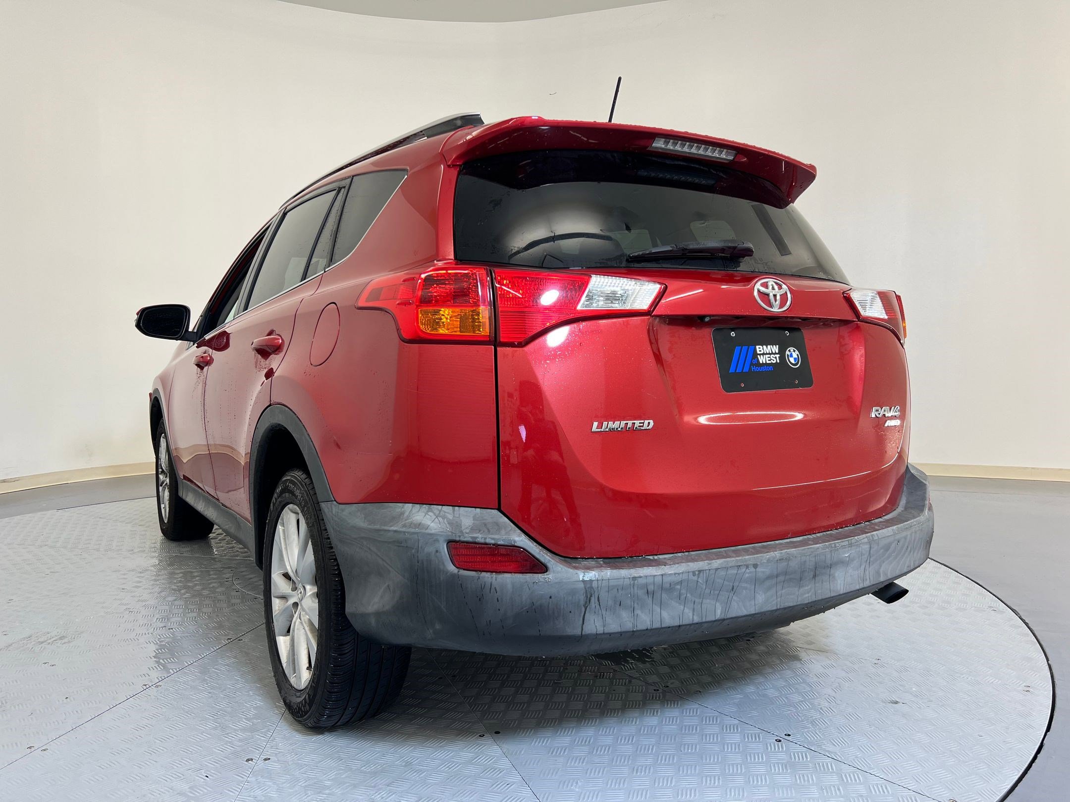 2014 Toyota RAV4 Limited photo 2