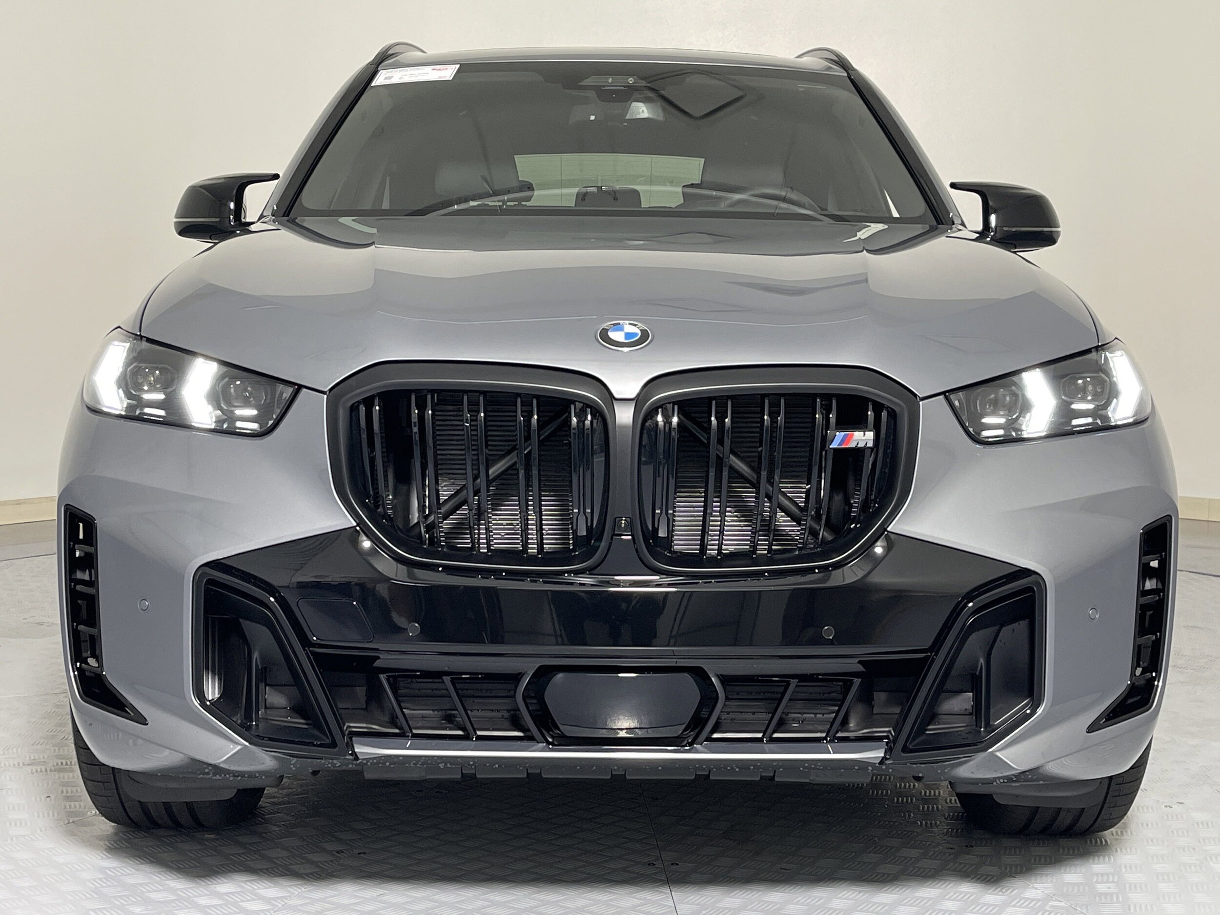 2026 Bmw X5 M60i photo 2