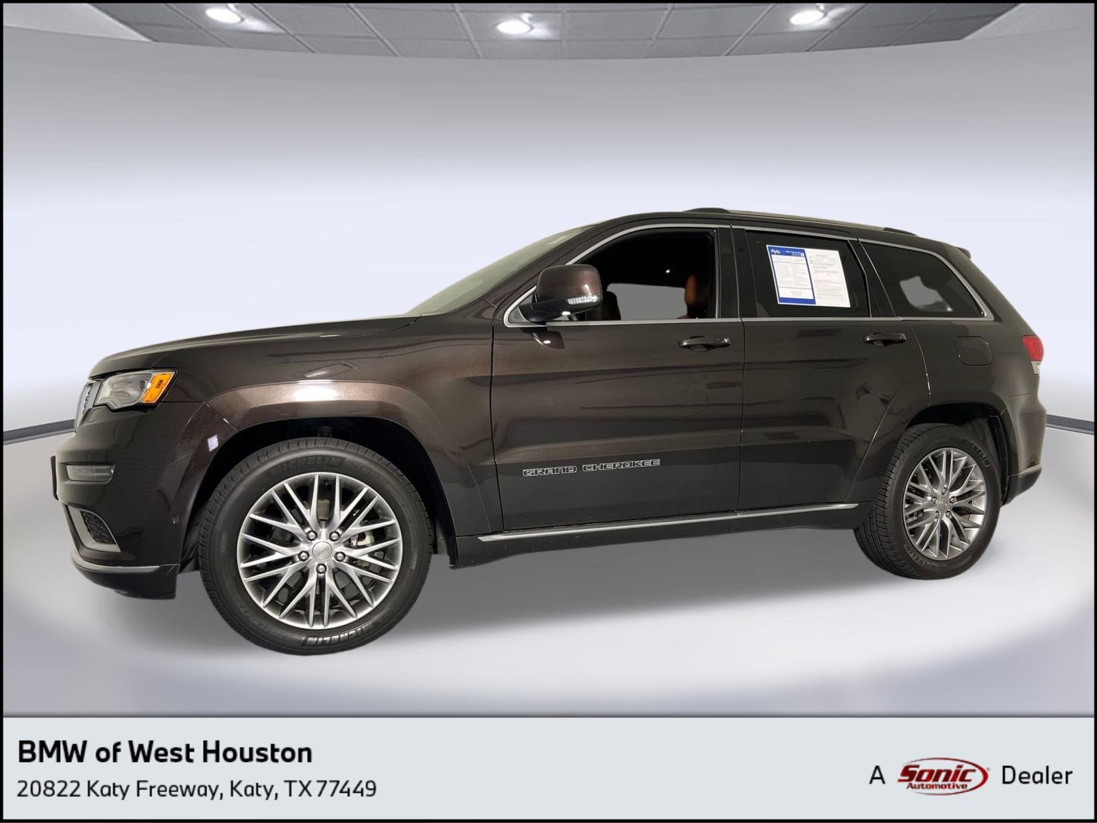 2017 Jeep Grand Cherokee Summit's photo