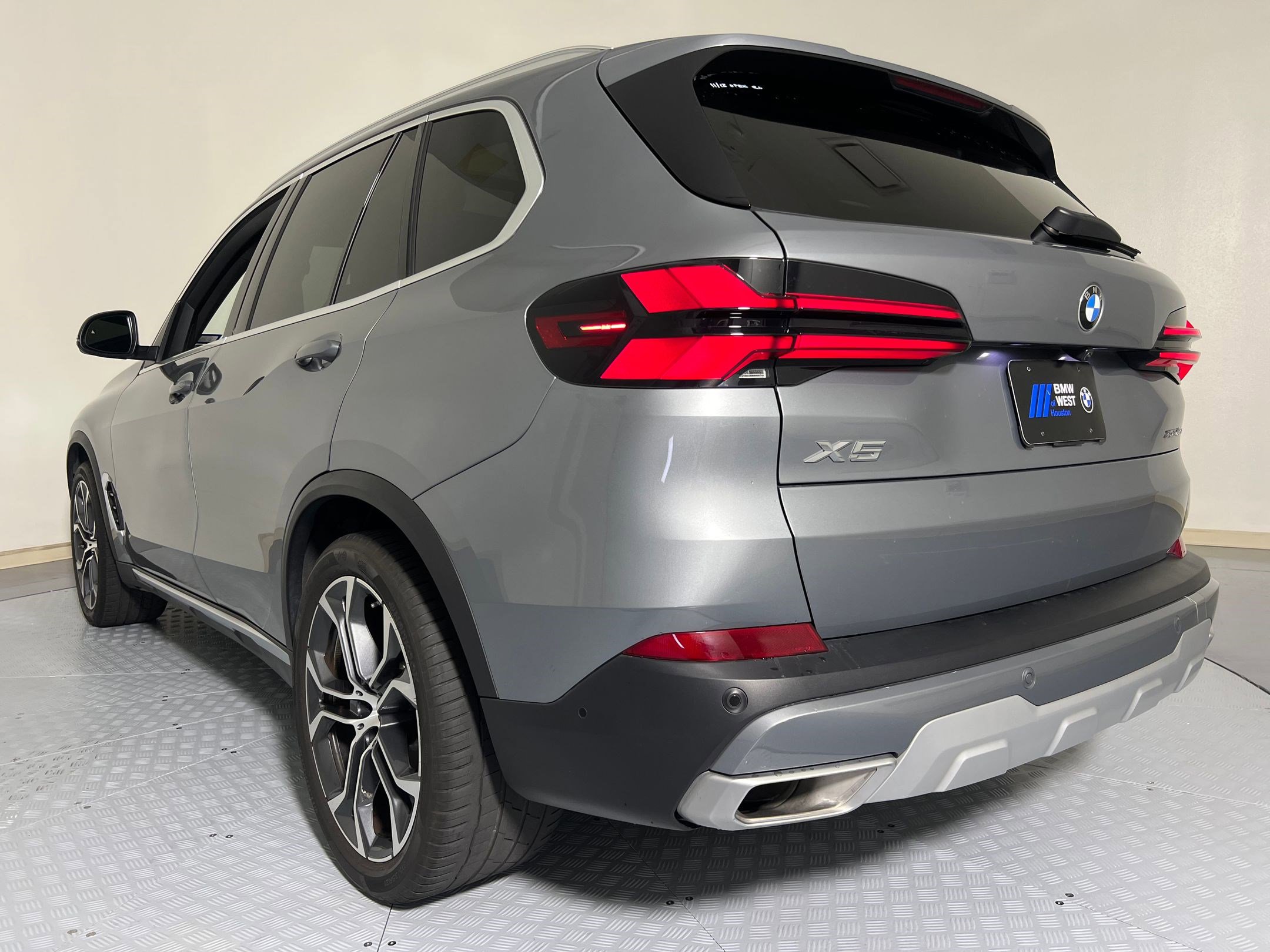 2024 Bmw X5 xDrive40i photo 3