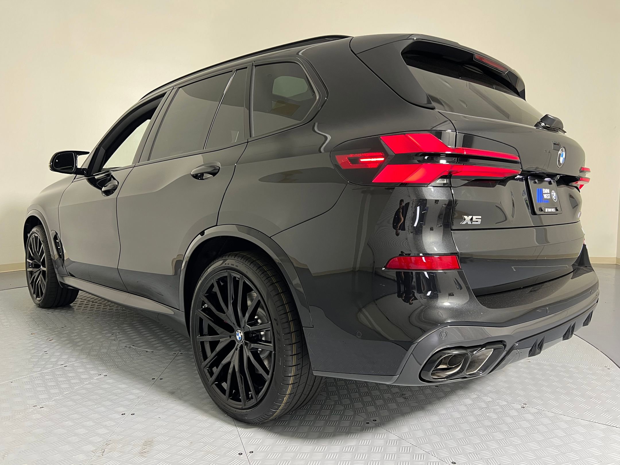 2026 Bmw X5 M60i photo 3