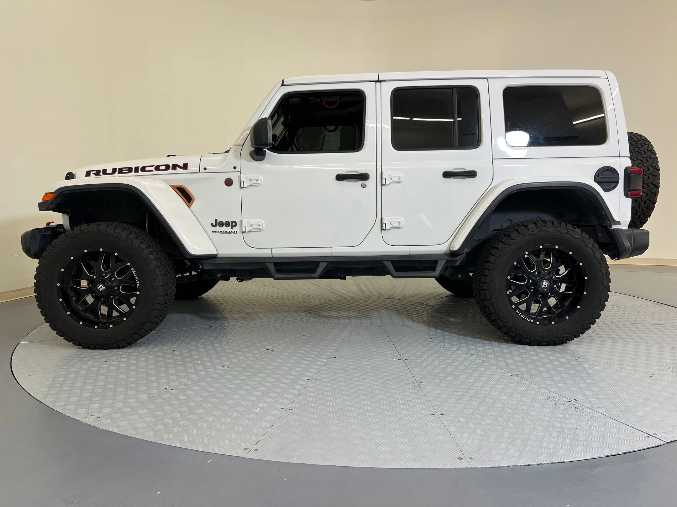 2020 Jeep Wrangler Unlimited Rubicon photo 2
