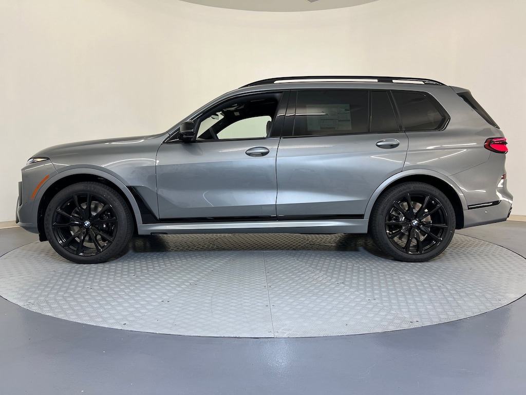 New 2026 BMW X7 M60i SUV