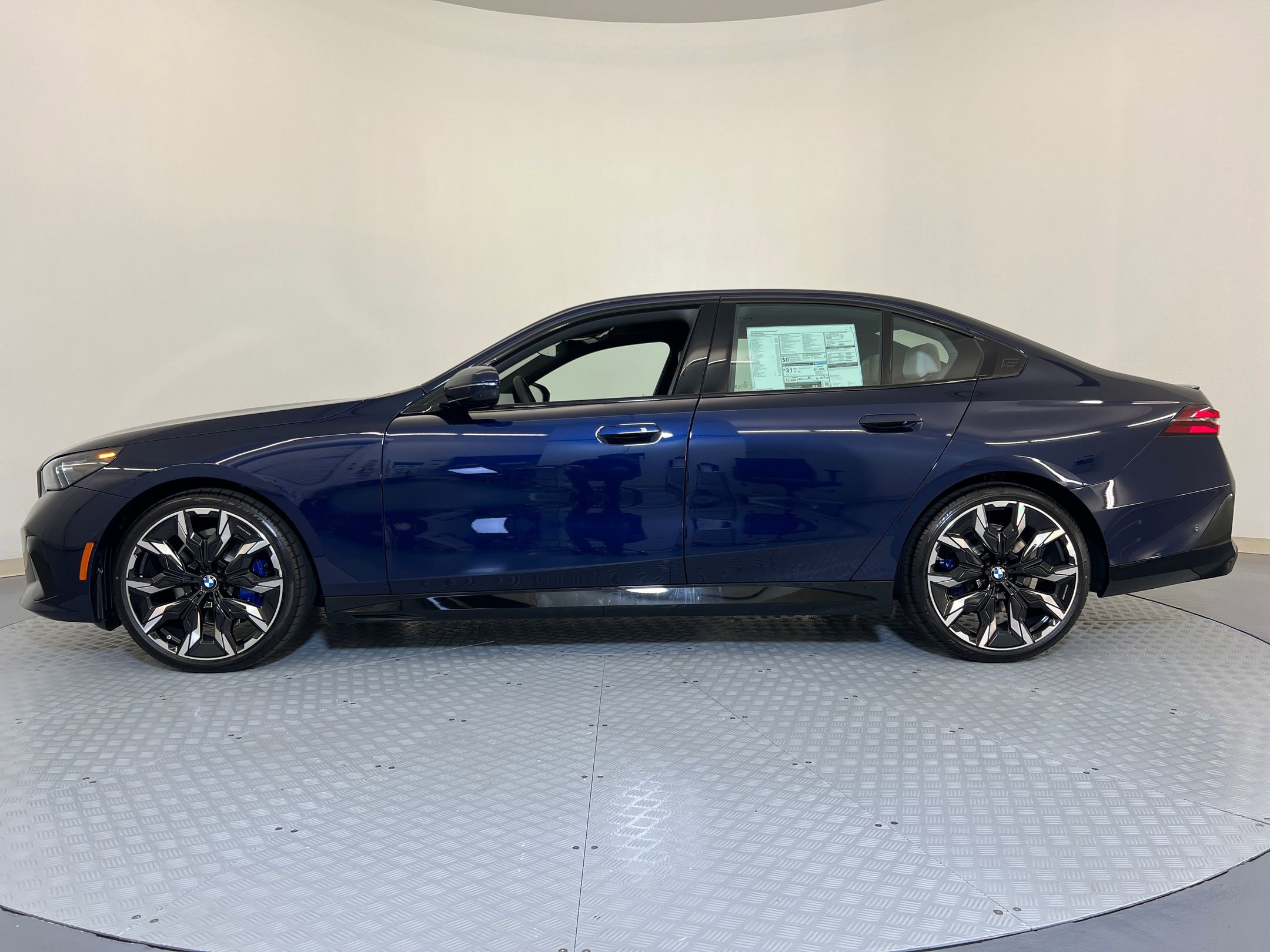 2026 Bmw 530i photo 2