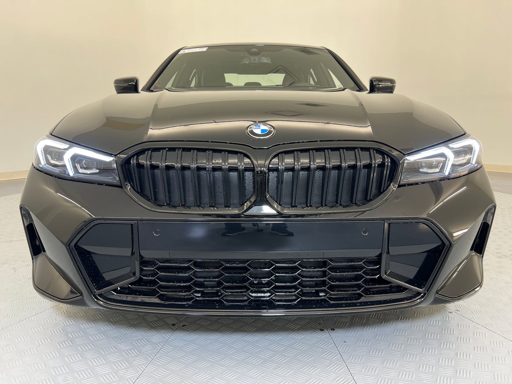 2026 Bmw 330i xDrive Sedan photo 4