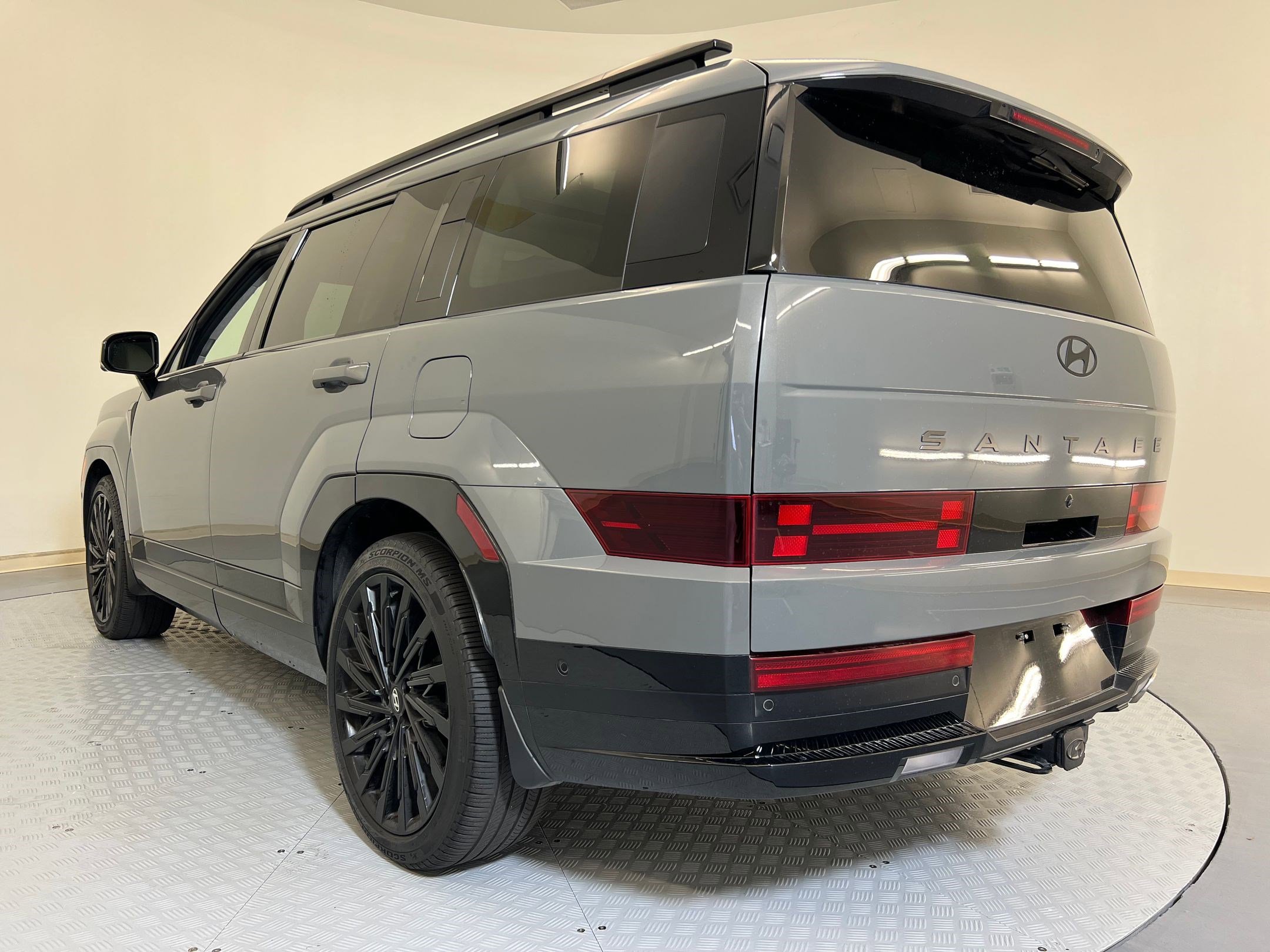 2024 Hyundai Santa Fe Calligraphy photo 3