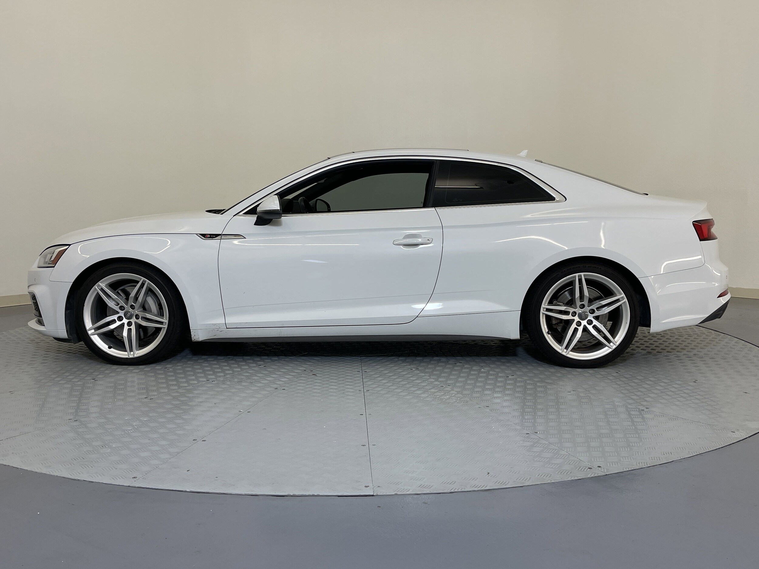 2019 Audi A5 2.0T Premium Plus photo 3